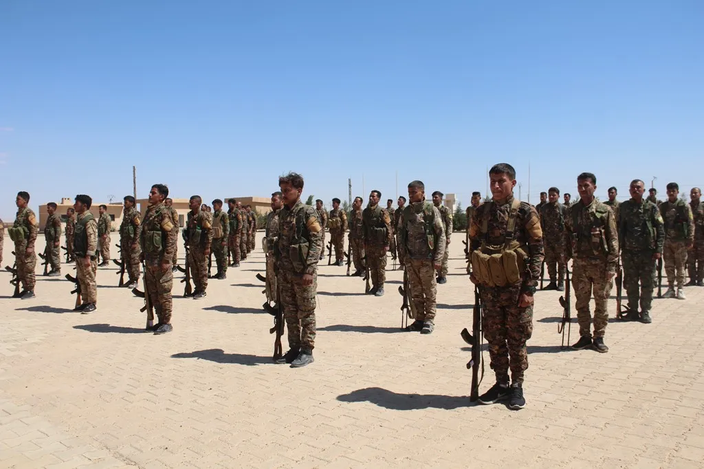أهالي الشدادي يشيعون جثمان الشهيد أحمد حسن الرحيم