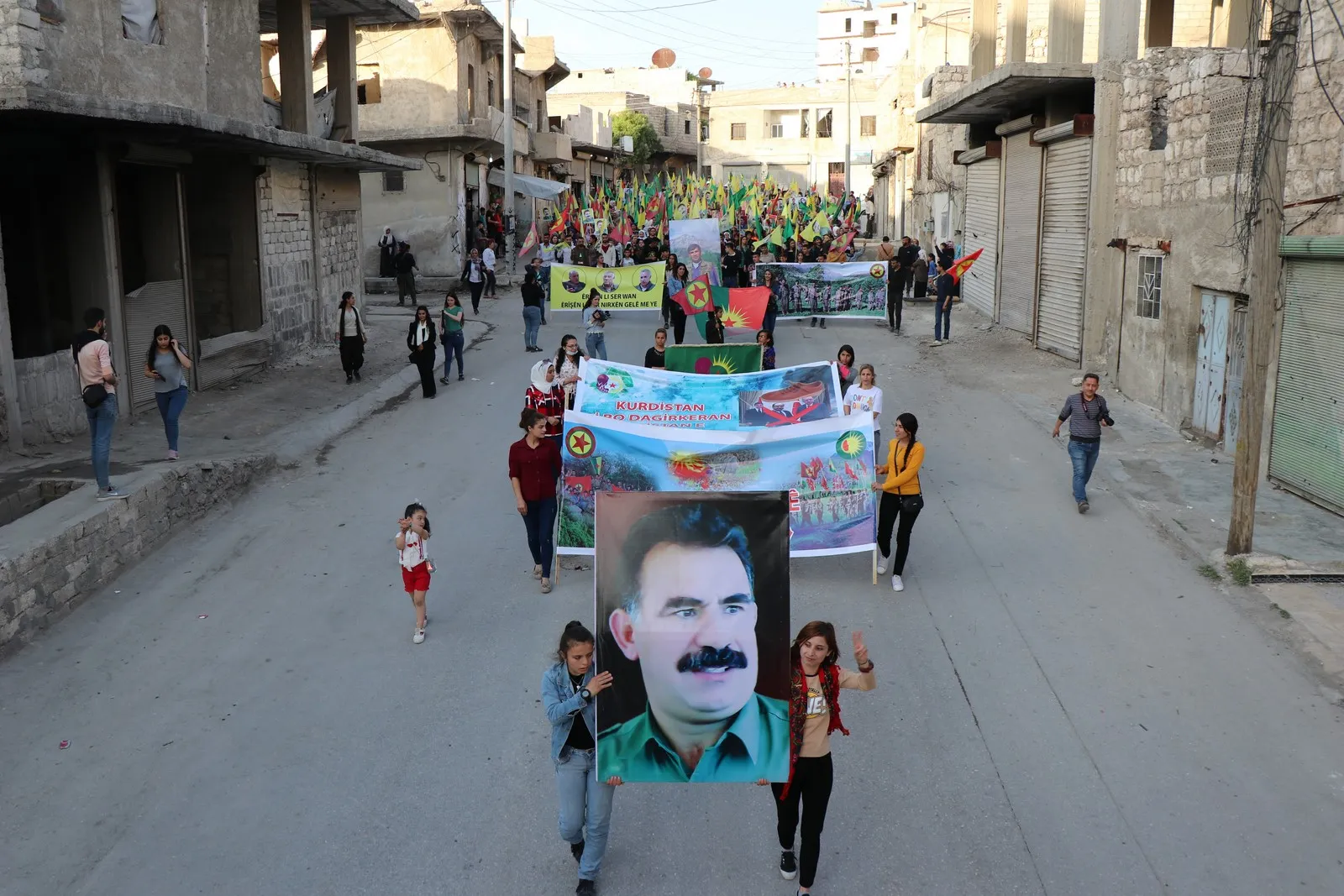 مسيرة الكرامة في حلب تؤكد على دعم ومساندة الكريلا