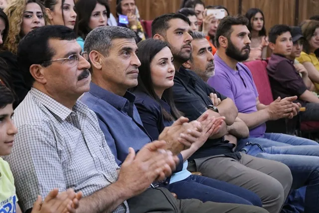 اختتام فعاليات المعرض السادس للفن التشكيلي بتكريم المشاركين فيه