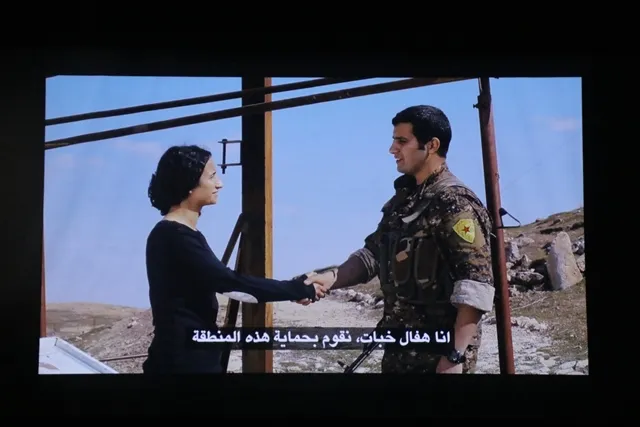 عرض فيلم "الصفحة الحمراء" في قامشلو