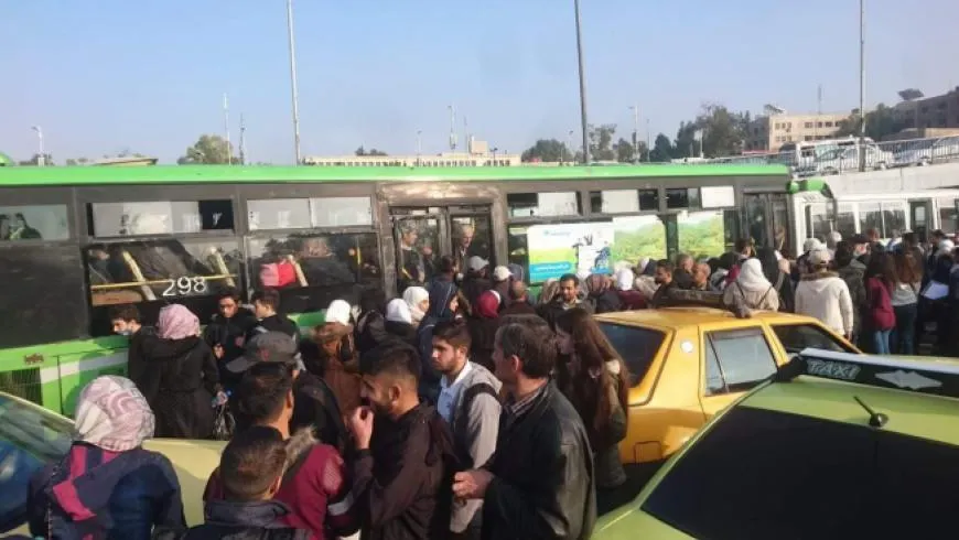 ​​​​​​​بين قرارات ارتجالية ومصالح المتنفذين.. مناطق حكومة دمشق أمام شلل اقتصادي أشد