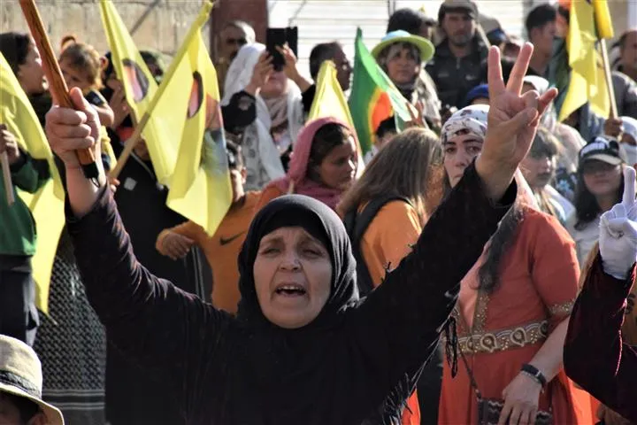 مسيرة جماهيرية في الحسكة دعماً لمقاومة الكريلا