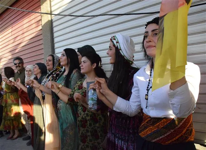 مسيرة جماهيرية في الحسكة دعماً لمقاومة الكريلا
