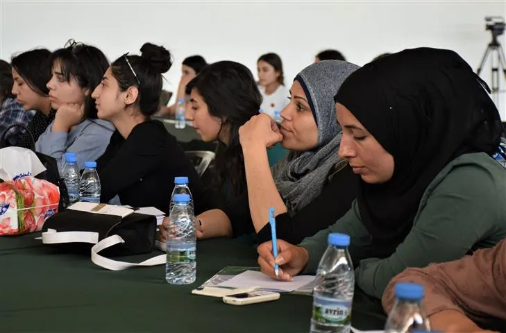 المنتدى الحواري للمرأة الشابة يختتم بمناقشة المحور الثالث والخروج بعدد من التوصيات