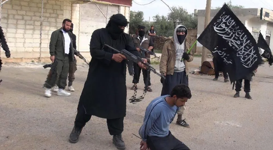 خبير في شؤون الإرهاب الدولي: تركيا تسعى لرفع صفة الإرهاب عن تحرير الشام واستخدامها لقتال الكرد