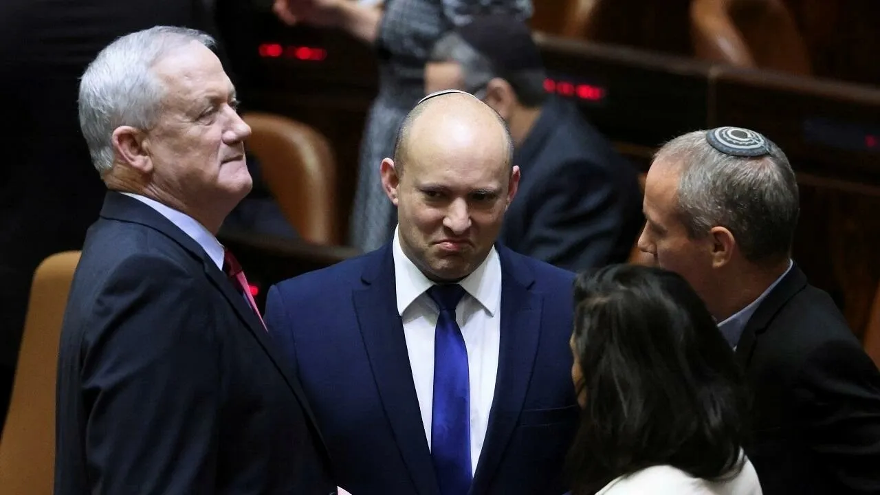 ​​​​​​​النواب الإسرائيليون يصوّتون لصالح إجراء انتخابات مبكرة في تشرين الأول تمهيداً لحل الكنيست