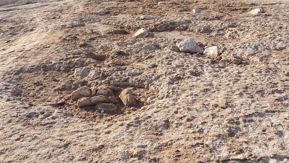 ​​​​​​​ظهور مقبرة عقب انحسار مياه سد الحسكة الجنوبي
