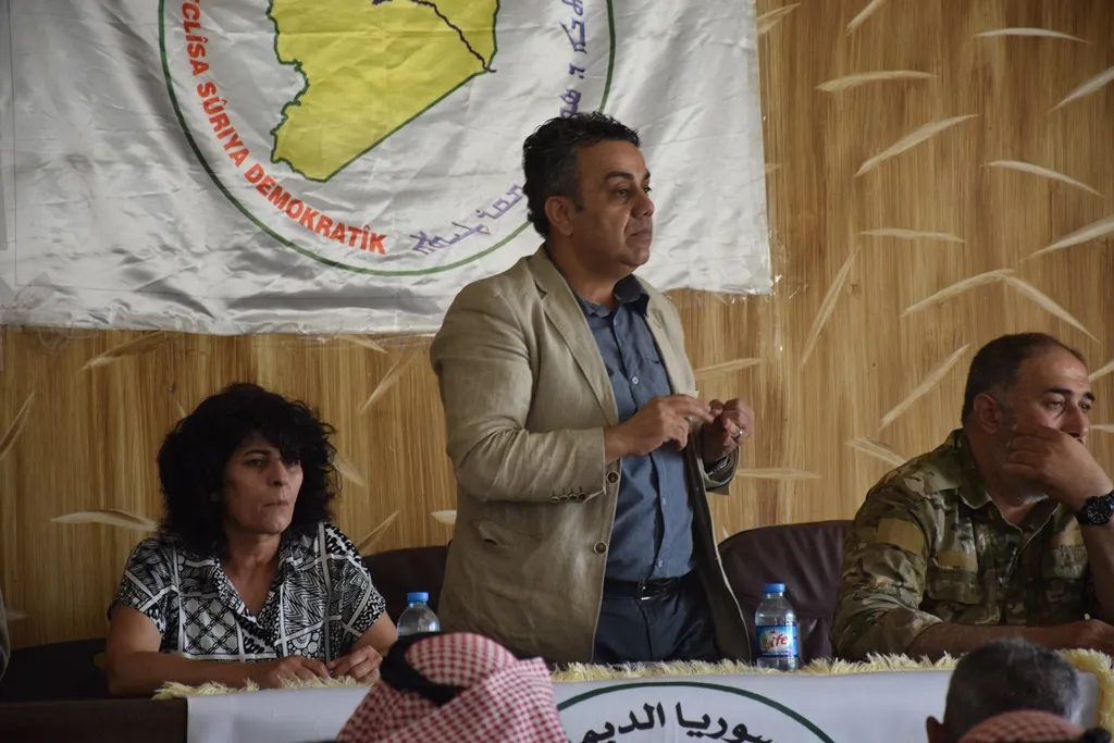 ​​​​​​​مسد تضع أهالي المنطقة الجنوبية في الحسكة بصورة الأوضاع السياسية والعسكرية الأخيرة