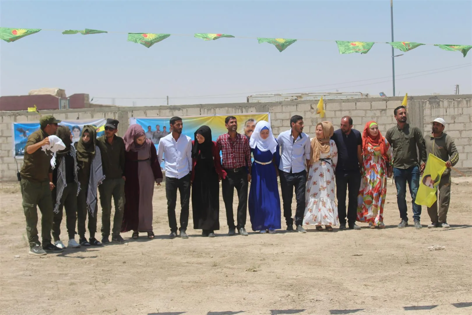 مهرجان خطابي فني في ناحية الهول دعماً لقوات الدفاع الشعبي