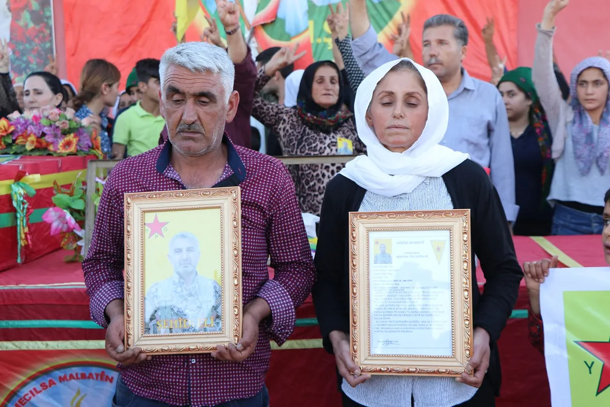 أهالي إقليم عفرين يشيعون جثمان الشهيد علي جابو