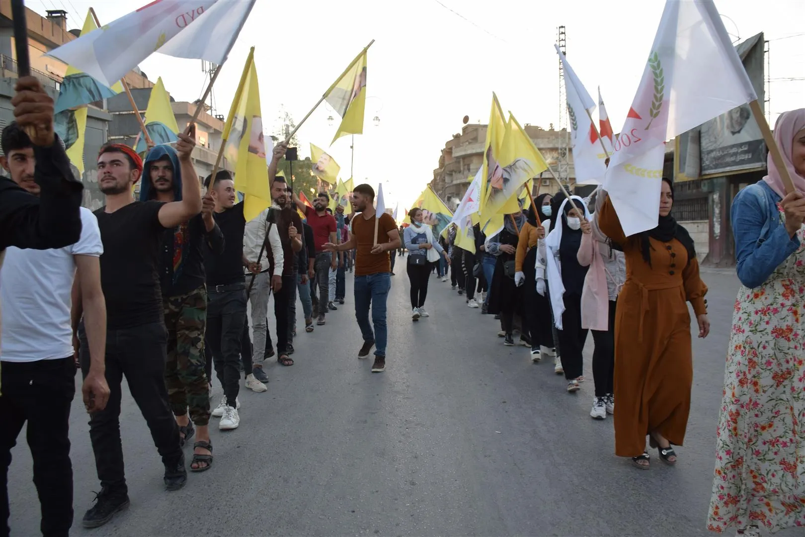 شبيبة PYD يؤكدون على مواصلة فعالياتهم حتى تحقيق الحرية الجسدية للقائد