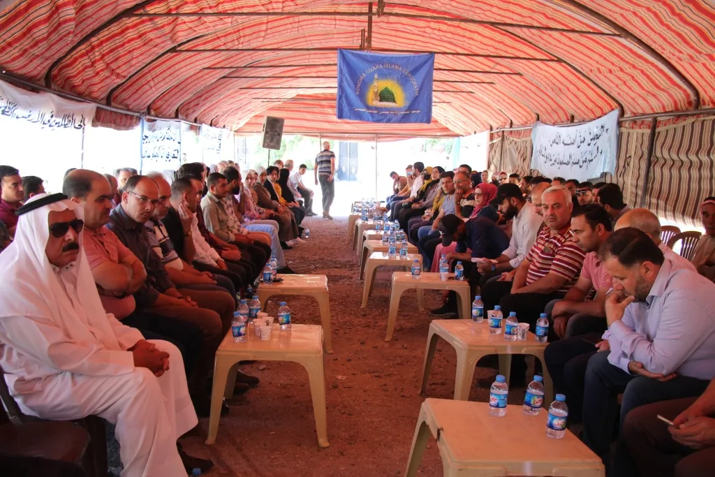 ​​​​​​​مؤتمر المجتمع الإسلامي الديمقراطي ينصب خيمة اعتصام في منبج تنديداً بهجمات الاحتلال التركي