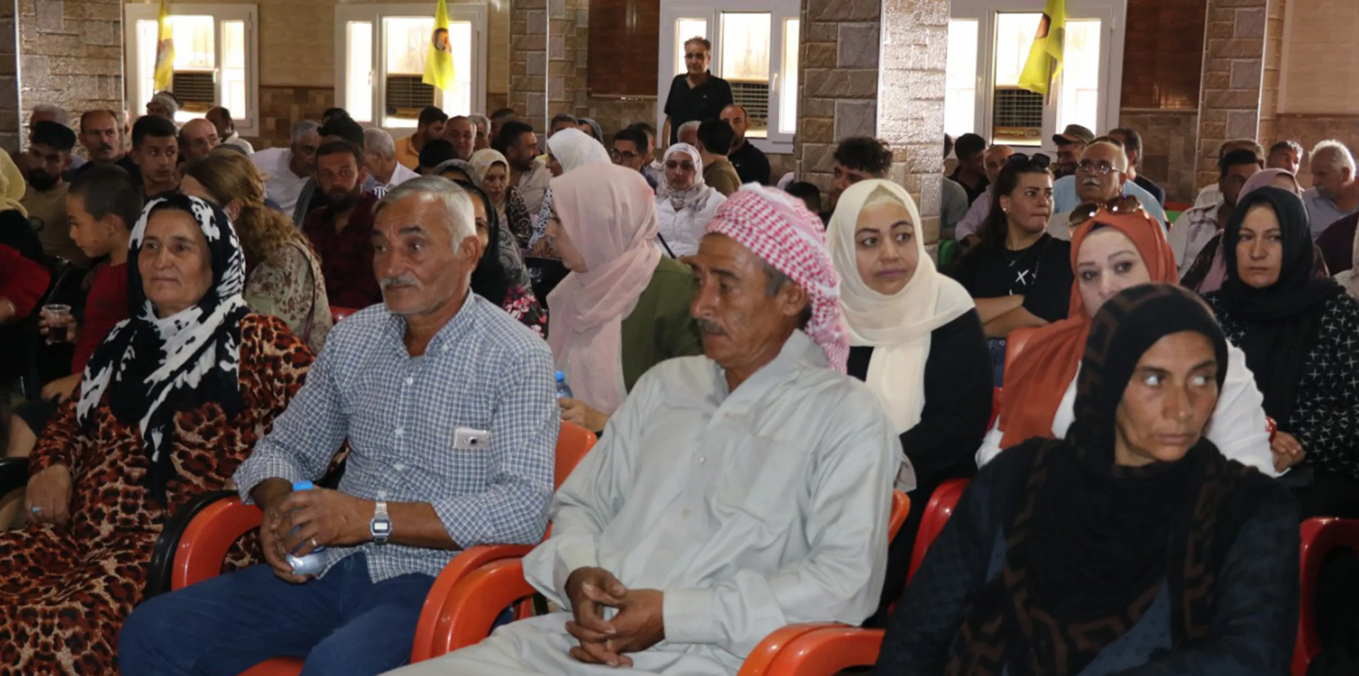 مجلس عوائل الشهداء في قامشلو يعقد اجتماعاً مع أشقاء وشقيقات الشهداء