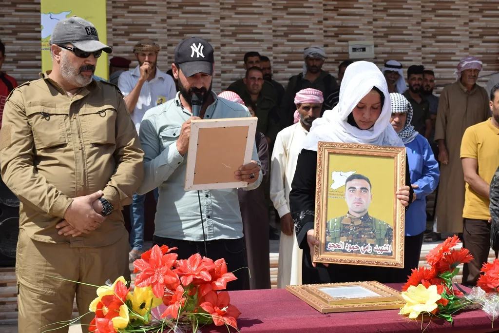 ​​​​​​​أهالي الشدادي يشيّعون جثماني شهيدين إلى مثواهما الأخير