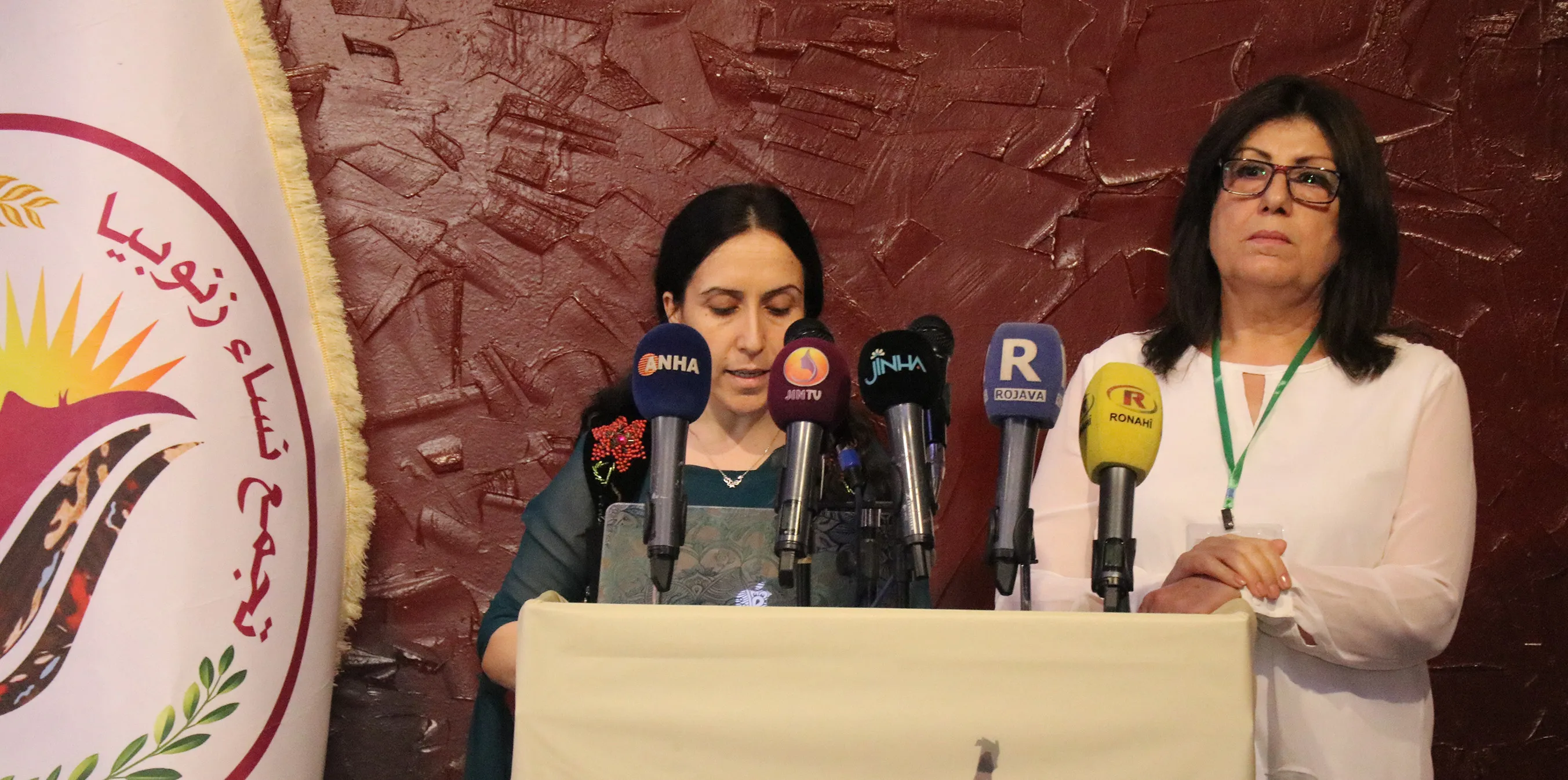 ​​​​​​​ملتقى ثورة المرأة يخرج بتوصيات هامة من شأنها تطوير عمل ونضال المرأة