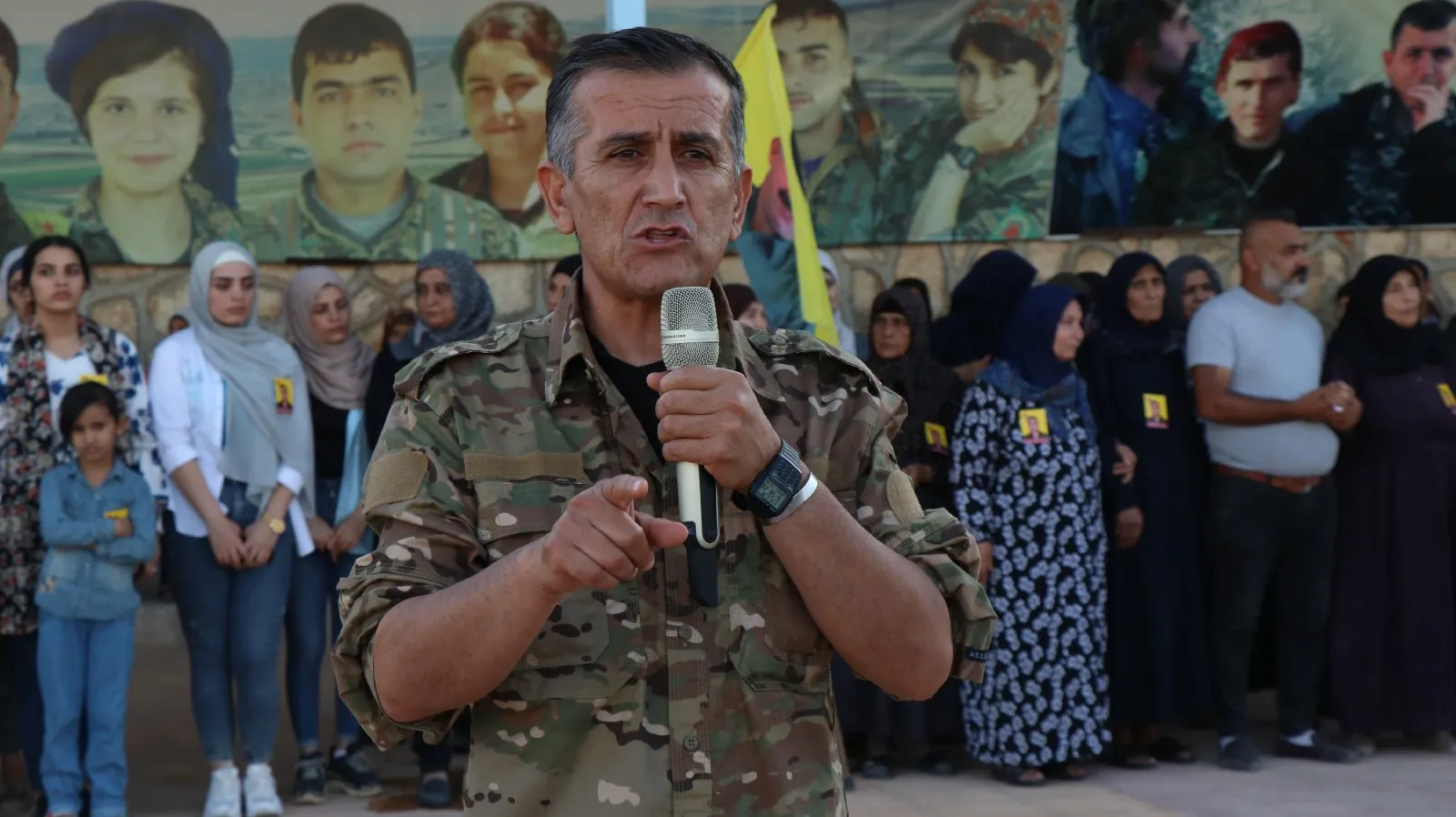 أهالي حلب يشيعون جثمان الشهيد جودي أمانوس إلى مثواه الأخير