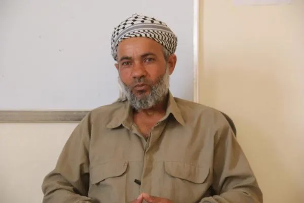 رجل دين يصف مقاومة القائد ضد العزلة بـ "الصراع بين الحق والباطل"