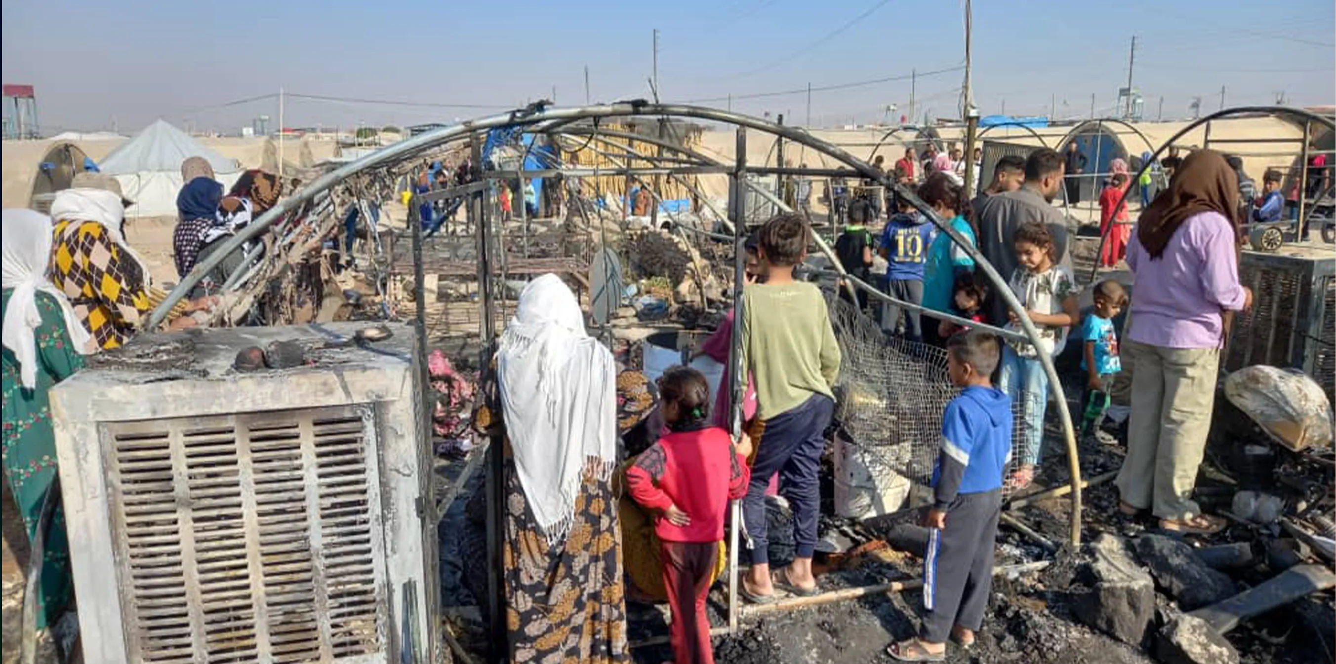 طفلان من أسرة واحدة يفقدان حياتهما جراء حريق في مخيم واشو كاني بالحسكة