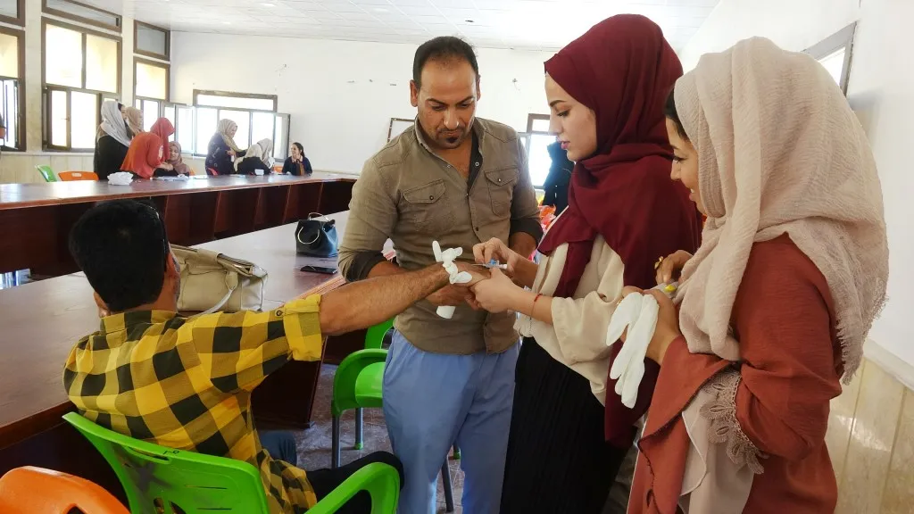 افتتاح دورة اسعافات اولية بناحية عين عيسى