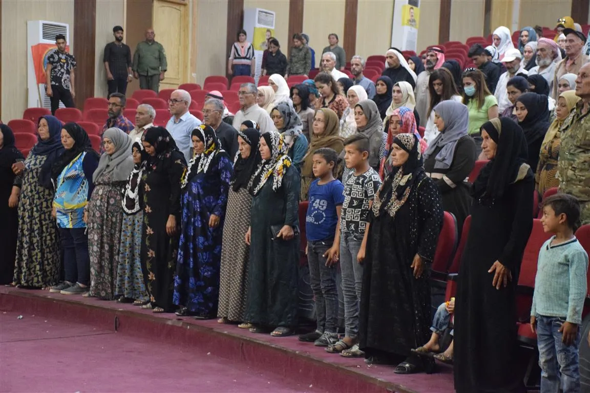 في اجتماع جماهيري تأكيد على أن قفزة الـ 15 من آب صنعت الكثير من الانتصارات وسطرت التاريخ