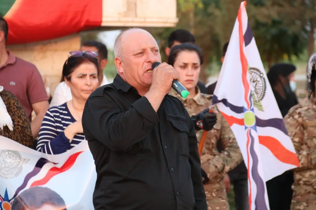 أهالي ديرك يودعون الشهيدين آزاد وأحمد إلى مثواهم الأخير