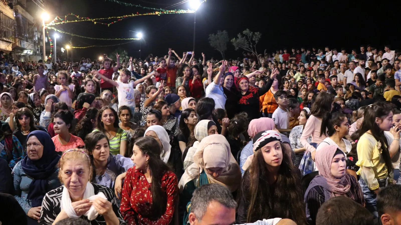 ​​​​​​​في يومه الثاني...مهرجان الشهيدة برجم يستمر بتقديم عروض فنية