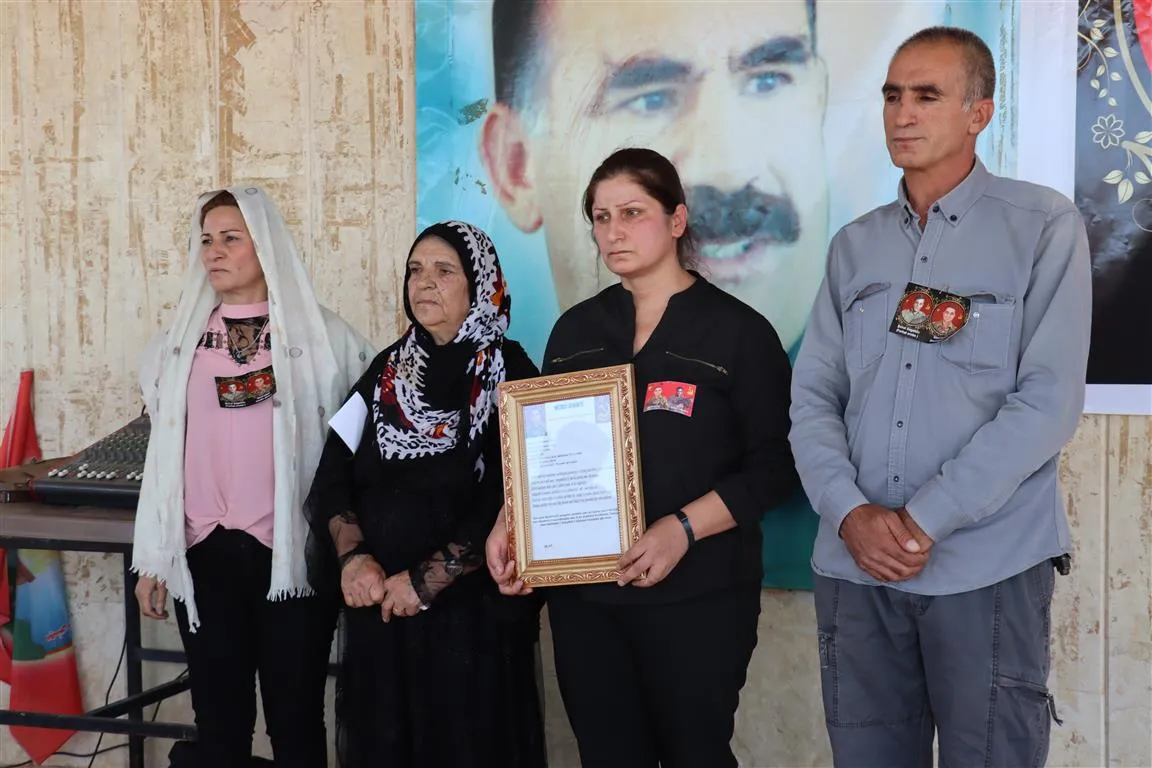 المئات في الحسكة يشيعون شهيدين إلى مثواهما الأخير
