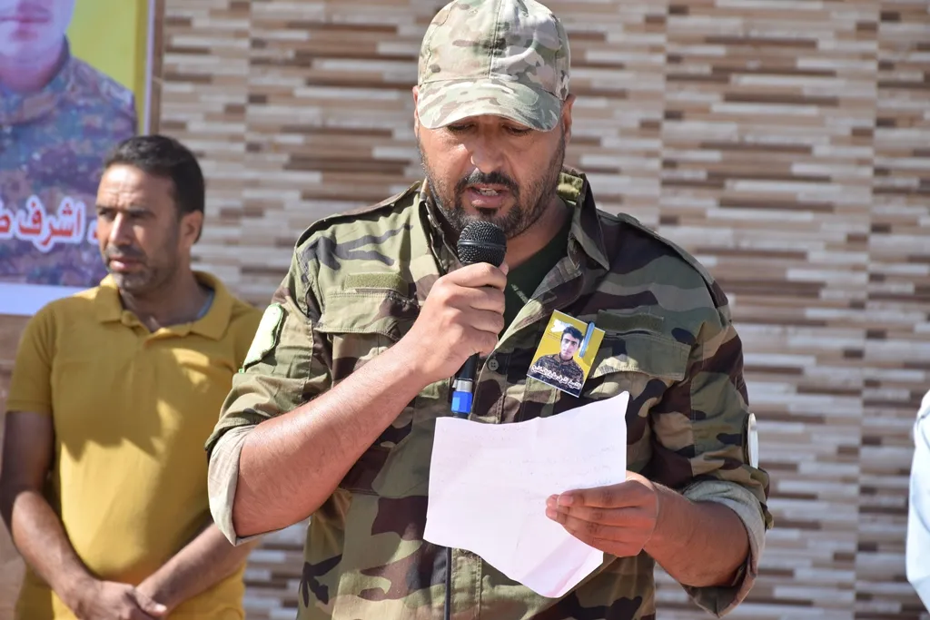 ​​​​​​​أهالي المنطقة الجنوبية في الحسكة يشيّعون جثمان الشهيد أشرف الصلفيج إلى مثواه الأخير