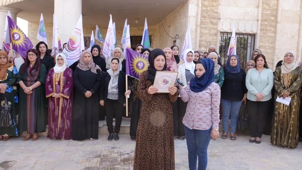 ​​​​​​​​​​​​​​​​​​​​​​​​​​​​"منصة الفعاليات المشتركة للحركات النسائية" تدعو لمحاسبة مرتكبي جرائم قتل النساء أمام المحاكم الدولية
