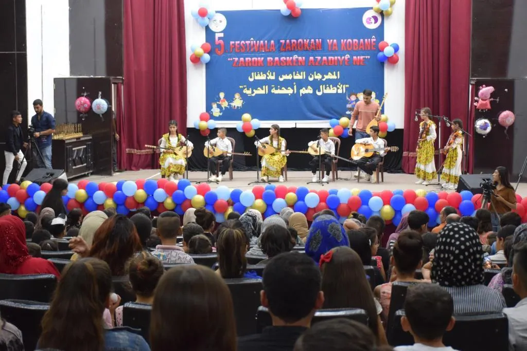 تحت شعار "الأطفال هم أجنحة الحرية" انعقاد المهرجان الخامس للأطفال في إقليم الفرات