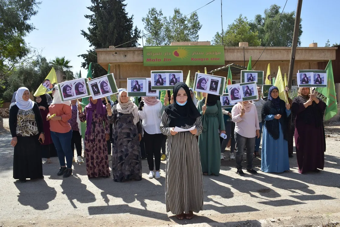 ​​​​​​​منظمات نسائية وأحزاب سياسية تدين جريمة قتل الشابة الكردية "جينا أميني"