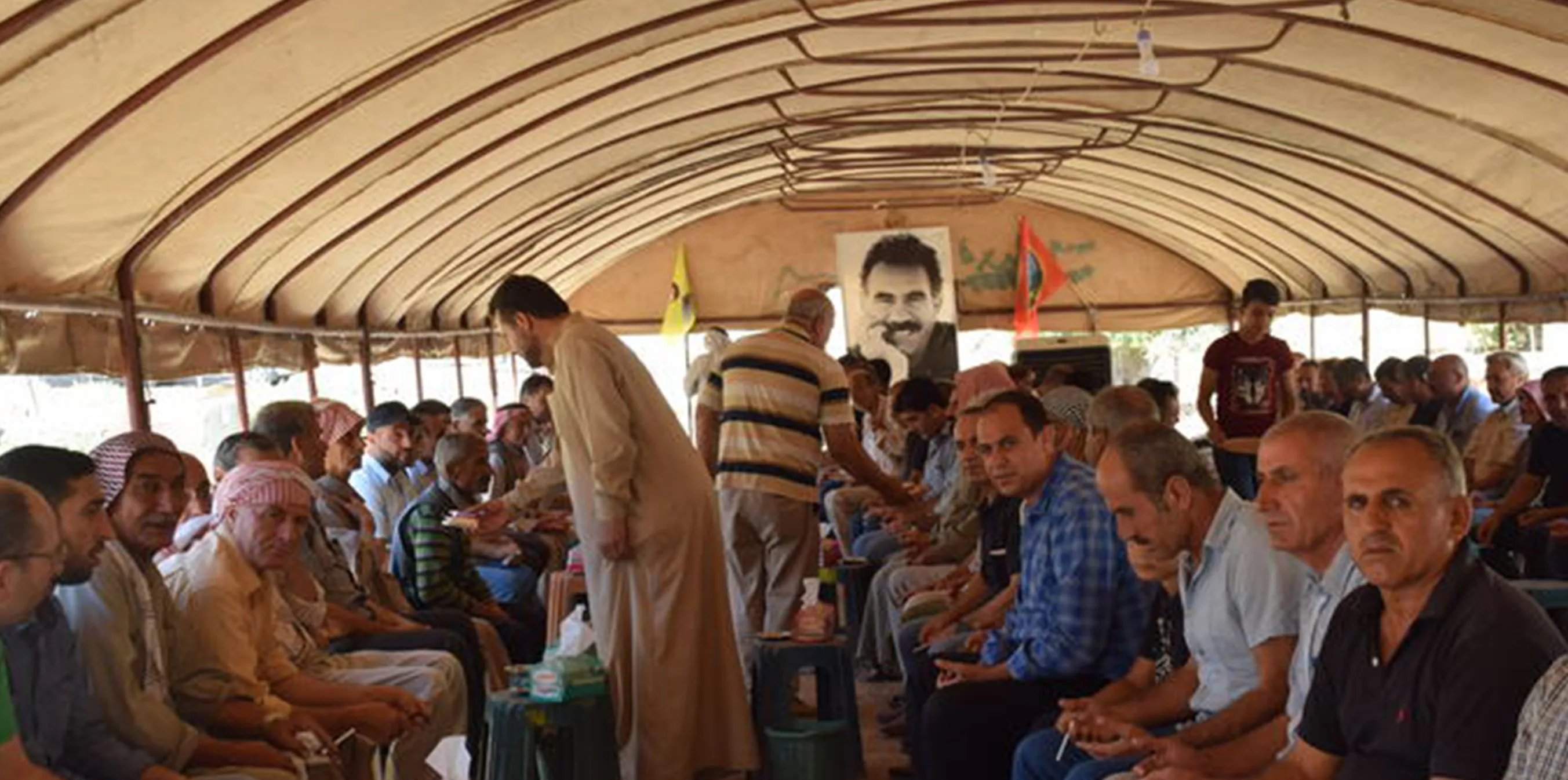 أهالي مقاطعة الحسكة يقدمون واجب العزاء لذوي الشهيدة سلافا رمضان ويؤكدون على مواصلة النضال