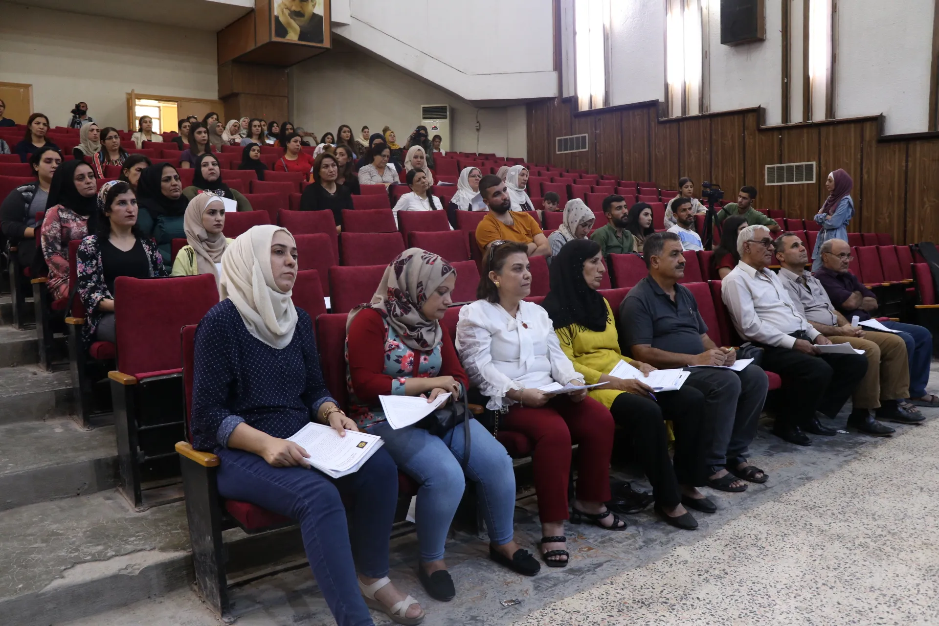 ​​​​​​​اللجنة القانونية في "مجلس المرأة" تناقش خلال اجتماع المبادئ الأساسية والأحكام الخاصة بالمرأة