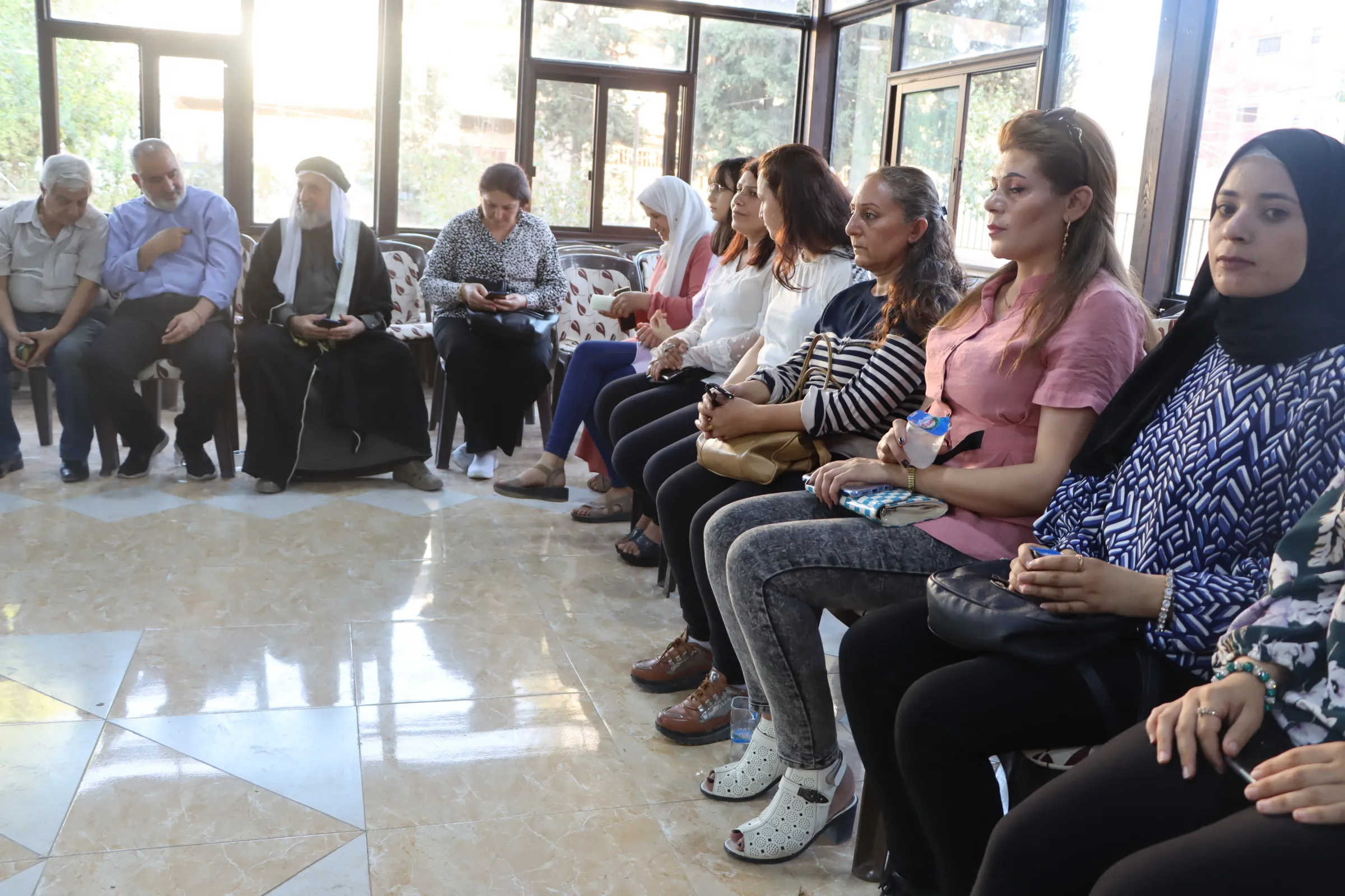 " السلام يجمعنا معاً" ...احتفالية في حديقة القراءة بقامشلو
