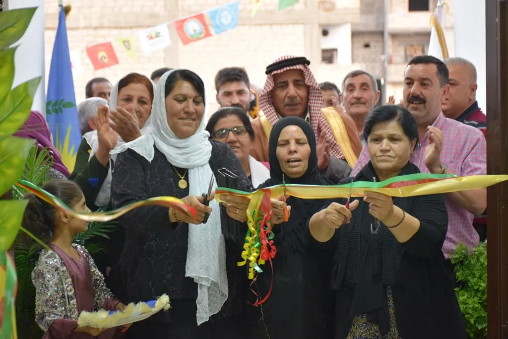 افتتاح مكتب واحتفاليات في نواحي مقاطعة قامشلو بمناسبة الذكرى الـ19 لتأسيس PYD