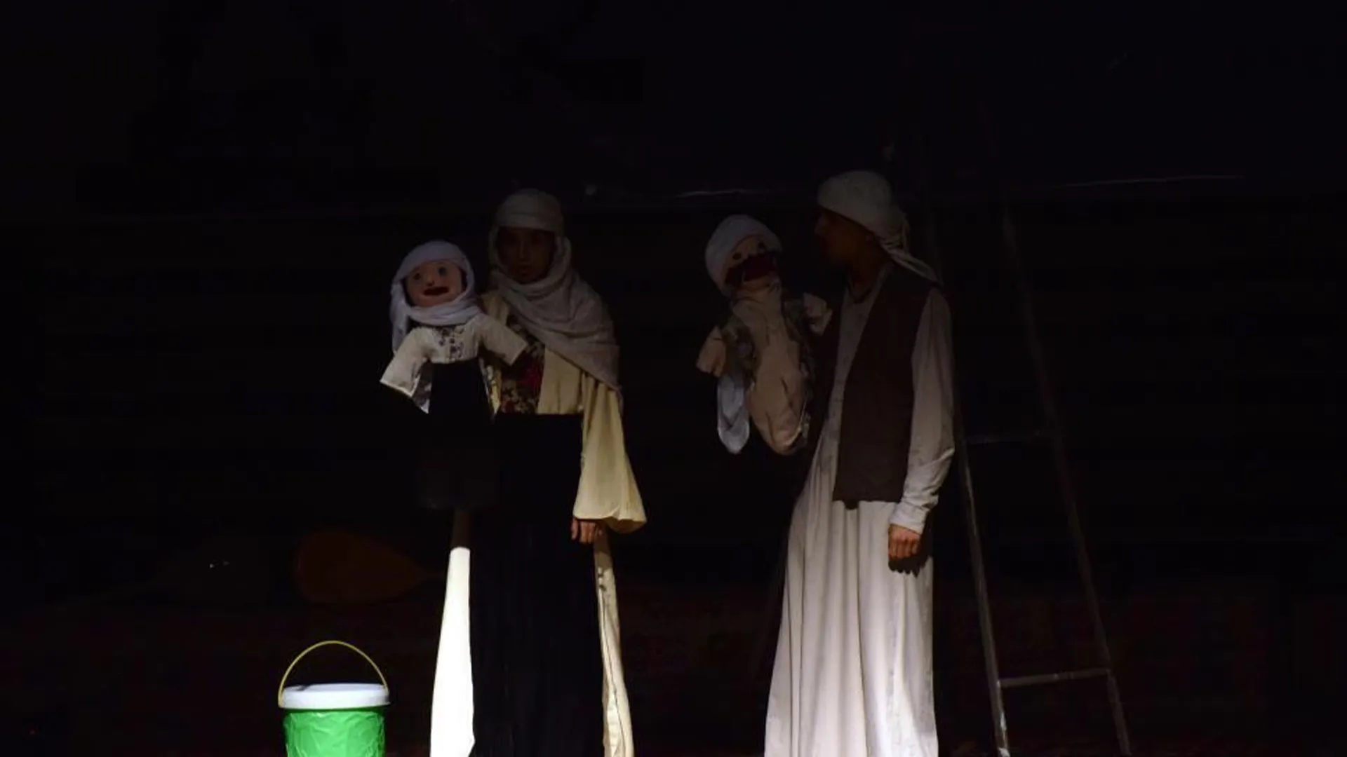 الحركة المسرحية تنفض عنها رماد الإرهاب وتصعد نحو النور