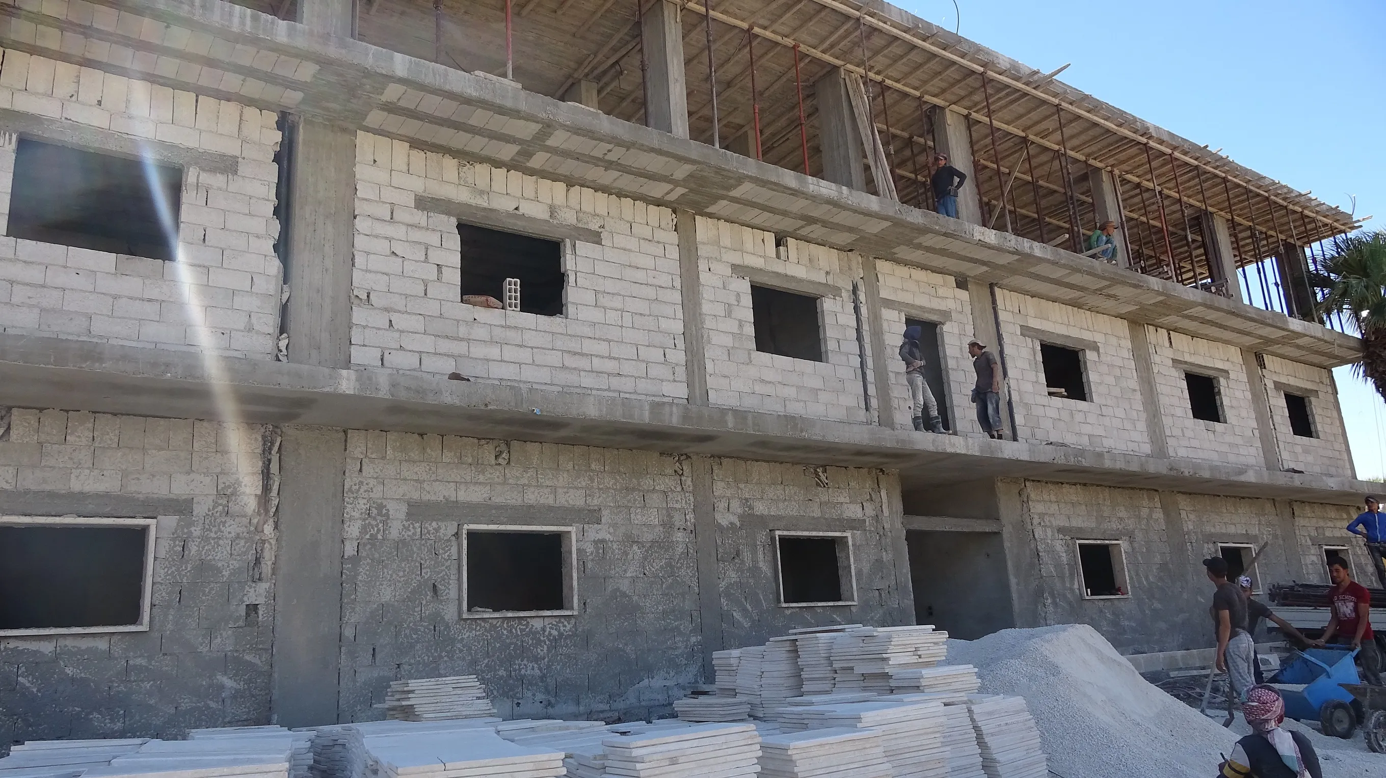 ​​​​​​​الطبقة.. بناء مستوصف وخطط مستقبلية لبناء آخر في ريفها