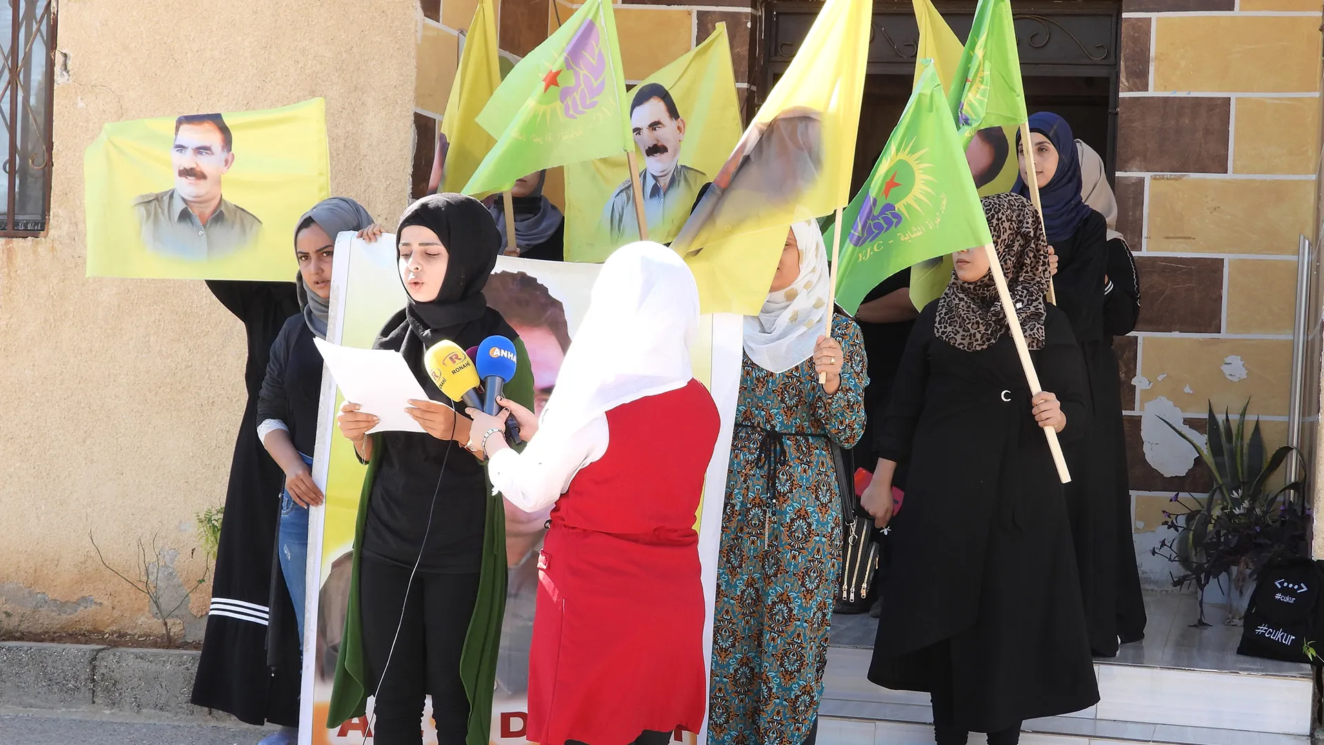 اتحاد المرأة الشابة يؤكد تصعيد نضاله حتى تحقيق الحرية الجسدية للقائد أوجلان