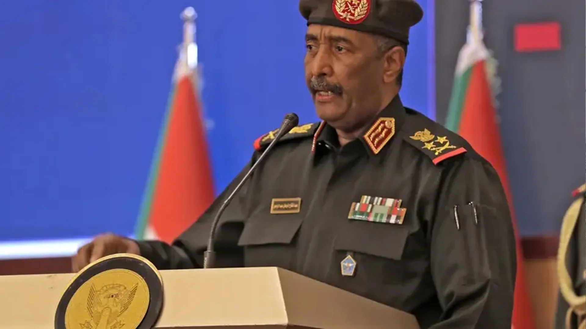 البرهان يتحدث عن مؤشرات إيجابية حول التوافق بين المدنيين والعسكر في السودان