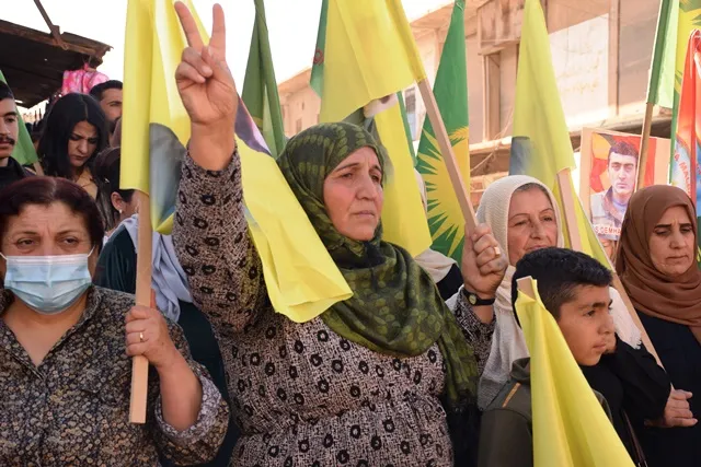 ​​​​​​​الآلاف في مقاطعة قامشلو يستذكرون الشهيدة بيريتان ويؤكدون مواصلة النضال ضد نهج الخيانة