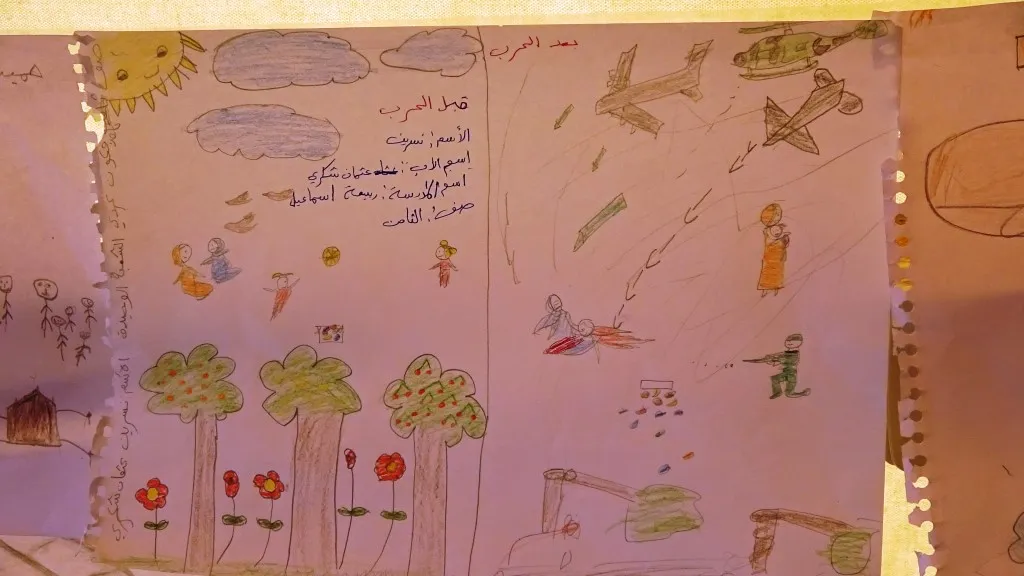 ​​​​​​​برسومات صغيرة.. الأطفال المهجرون من كري سبي المحتلة يعبرون عن معاناتهم وأملهم