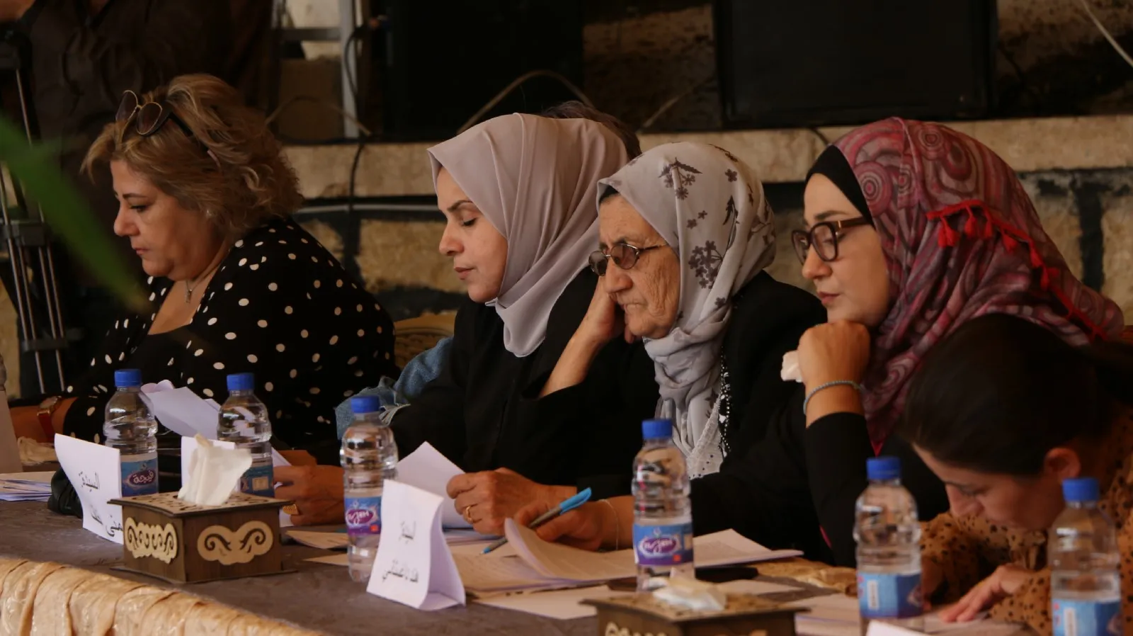 ​​​​​​​الملتقى الحواري النسوي يواصل أعماله بمناقشة مشروع اللامركزية ودور المرأة فيه
