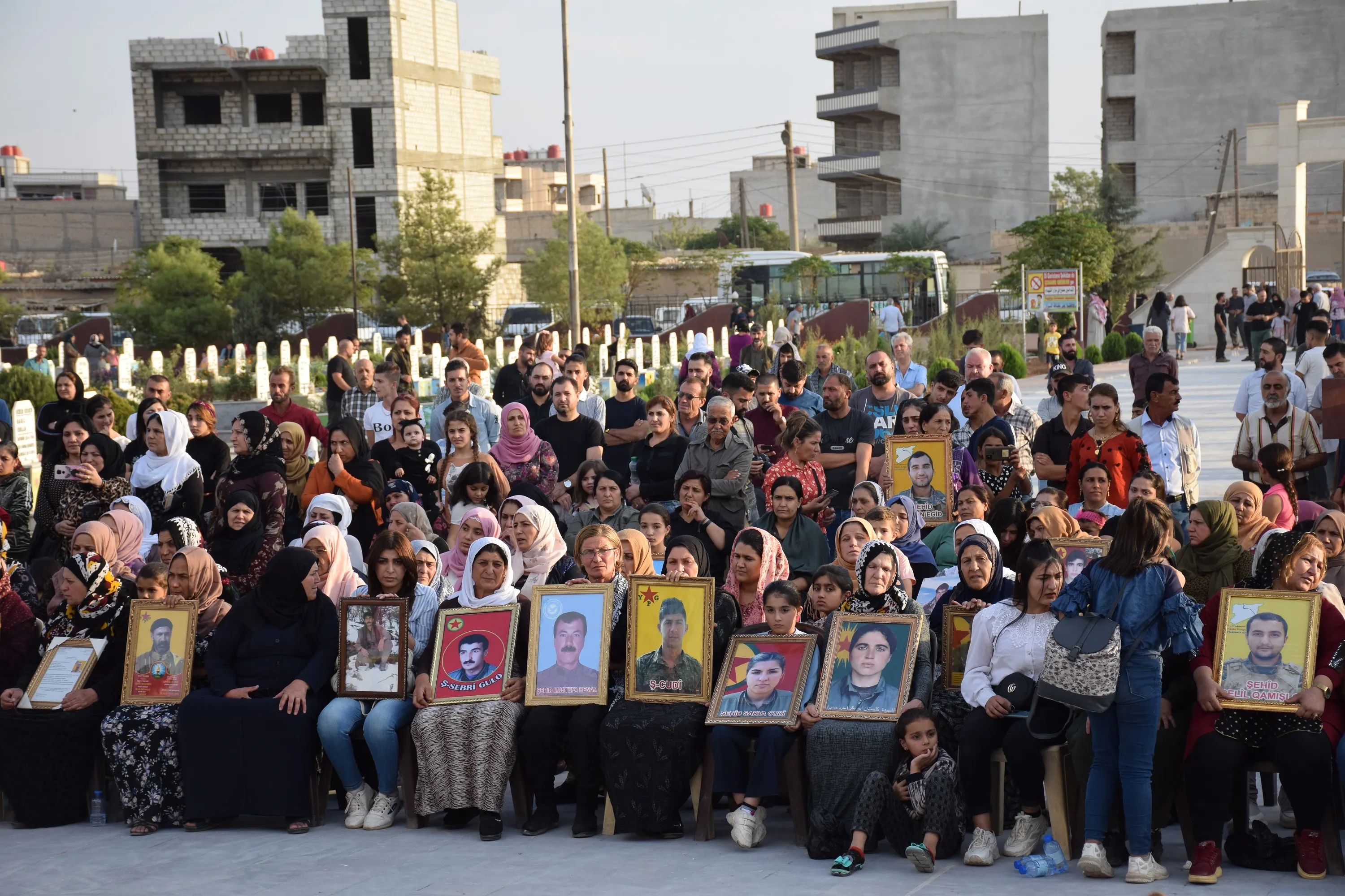 مجلس عوائل الشهداء في قامشلو يستذكر 135 شهيداً