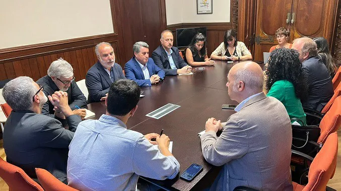 مسؤولو كتالونيا يشددون على ضرورة تعزيز قرار البرلمان بصدد الإدارة الذاتية