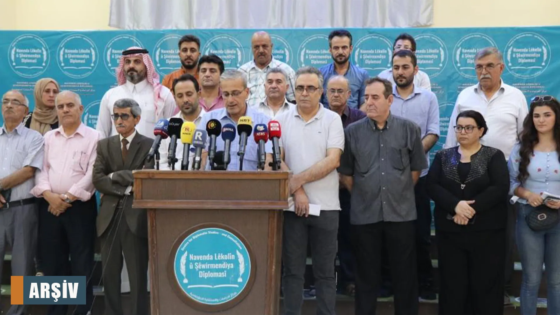 31 حزباً وقوى نسائية وسياسية سورية تطالب حكومة دمشق بالدفاع مع قسد عن سوريا- تم التحديث