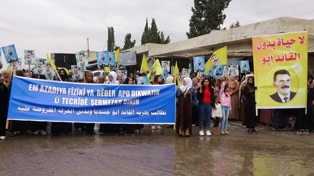 ​​​​​​​مظاهرة حاشدة بعين عيسى مطالبة بالحرية الجسدية للقائد أوجلان