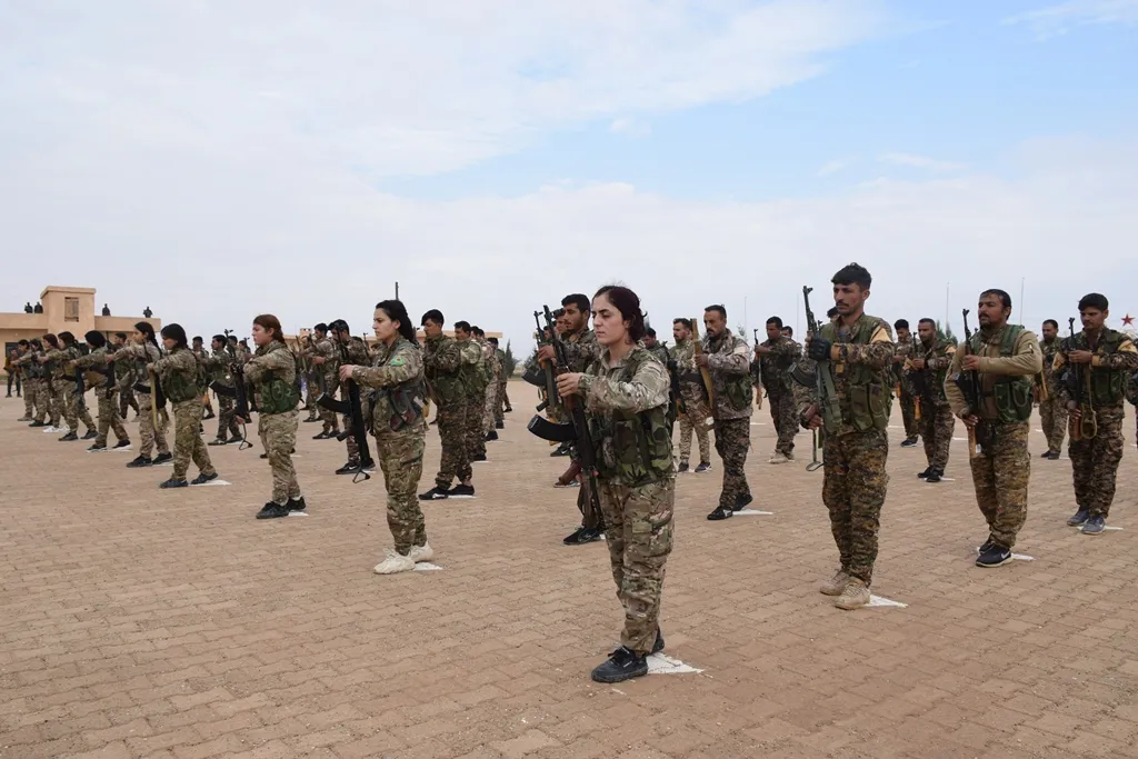 ​​​​​​​أهالي الشدادي يشيعون جثمان الشهيد أحمد عكلة الشيخ