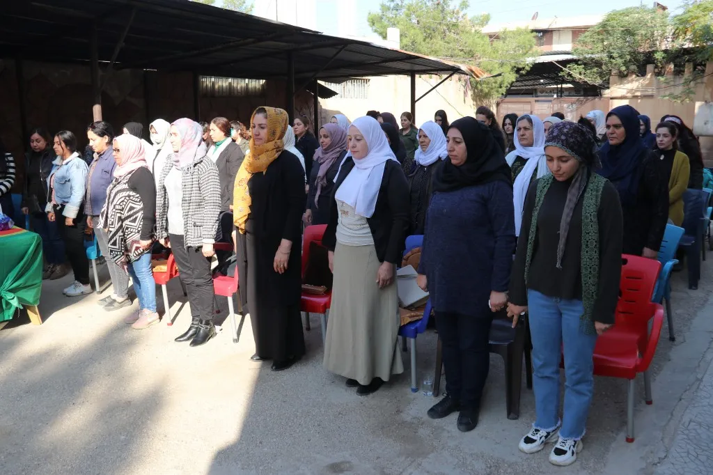 ​​​​​​​سلسلة محاضرات في مقاطعة قامشلو للتعريف باليوم العالمي لمناهضة العنف ضد المرأة