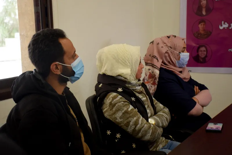 ​​​​​​​خلال مظاهرة وسلسلة محاضرات: للمرأة دور رئيس في بناء مجتمع ديمقراطي