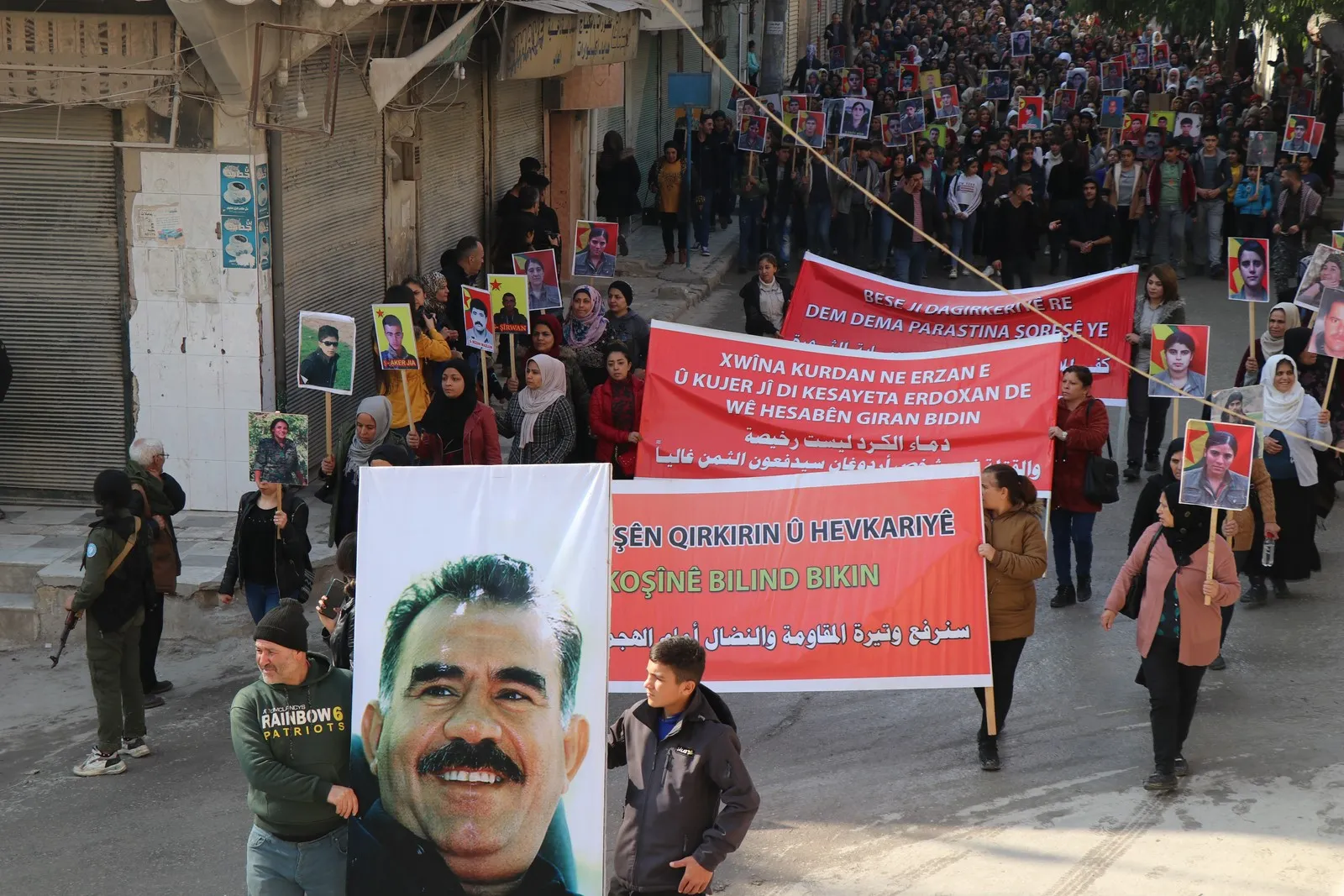 ​​​​​​​الآلاف في إقليم عفرين ومنبج وحلب ينددون بهجمات دولة الاحتلال ويؤكدون مواصلة المقاومة